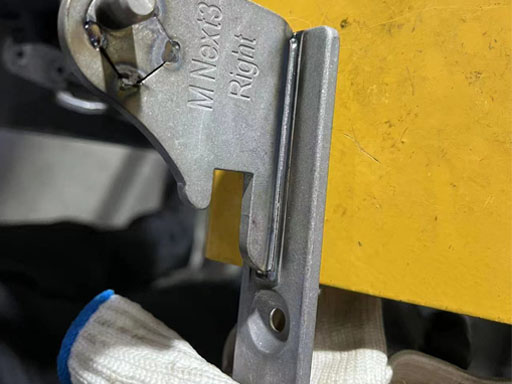 冰箱鉸鏈激光焊接機器人